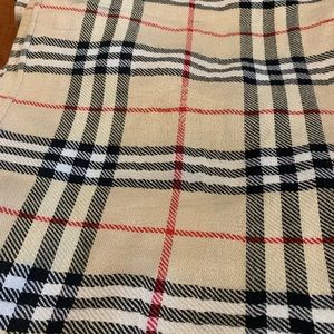 Authentic Burberry Scarf Never Worn 100% Cashmere